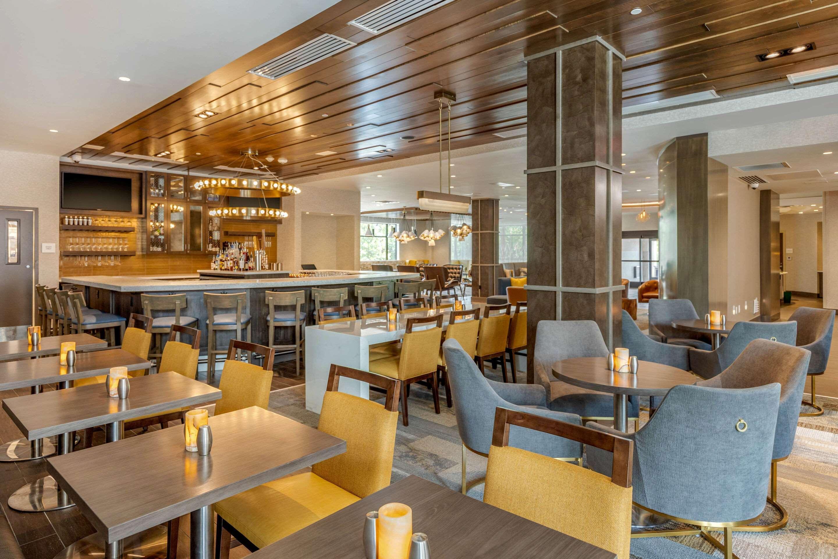 Cambria Hotel Orlando Airport エクステリア 写真